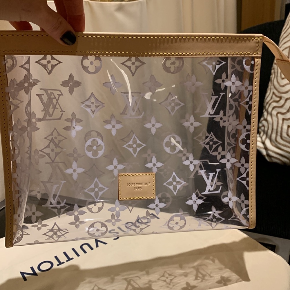 Stunning Louis Vuitton clear authentic rare 3 cosmetic cases with LV logo… - Picture 12 of 17